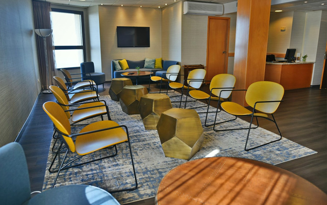 Executive lounge 3