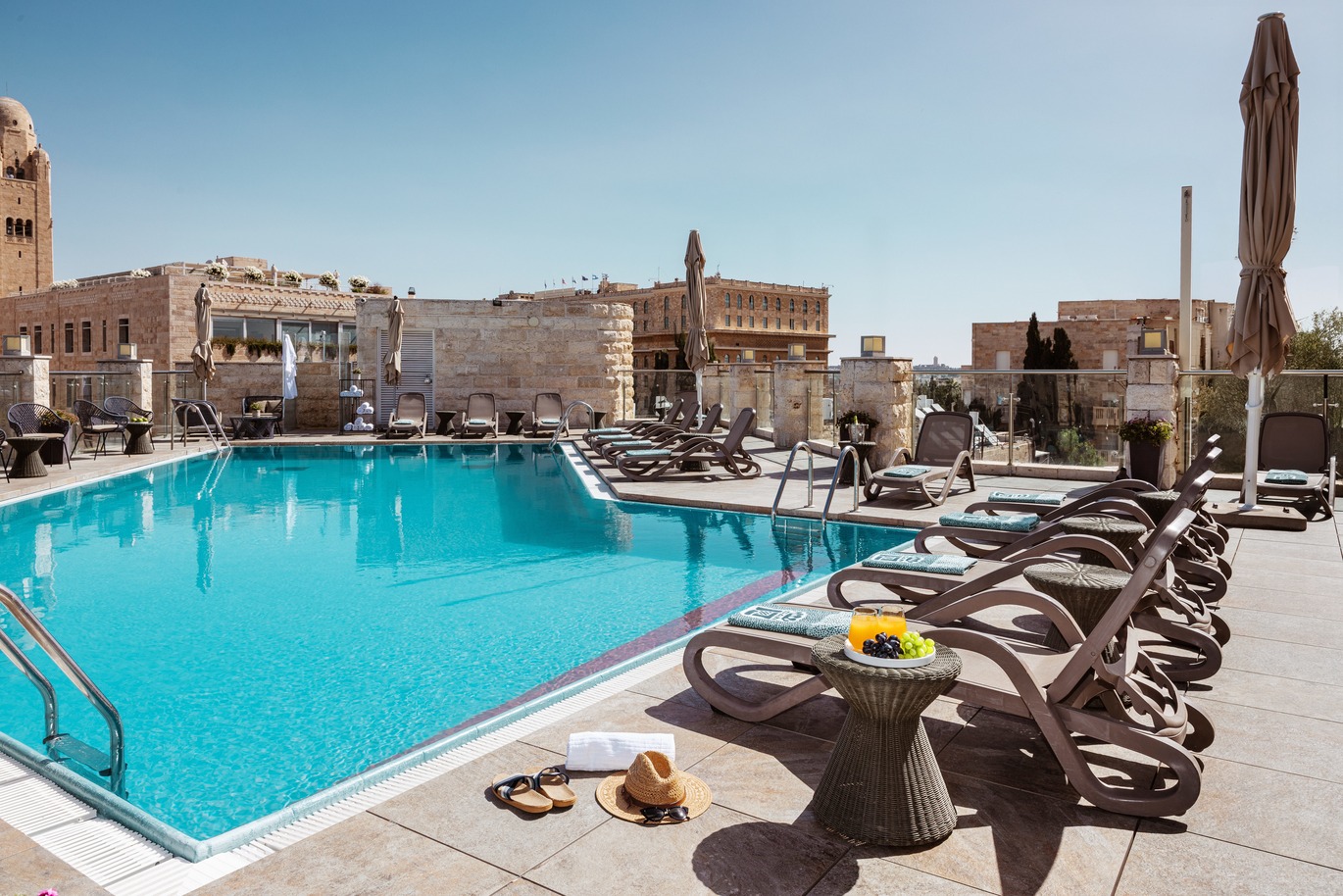 Roof-top swimming pool