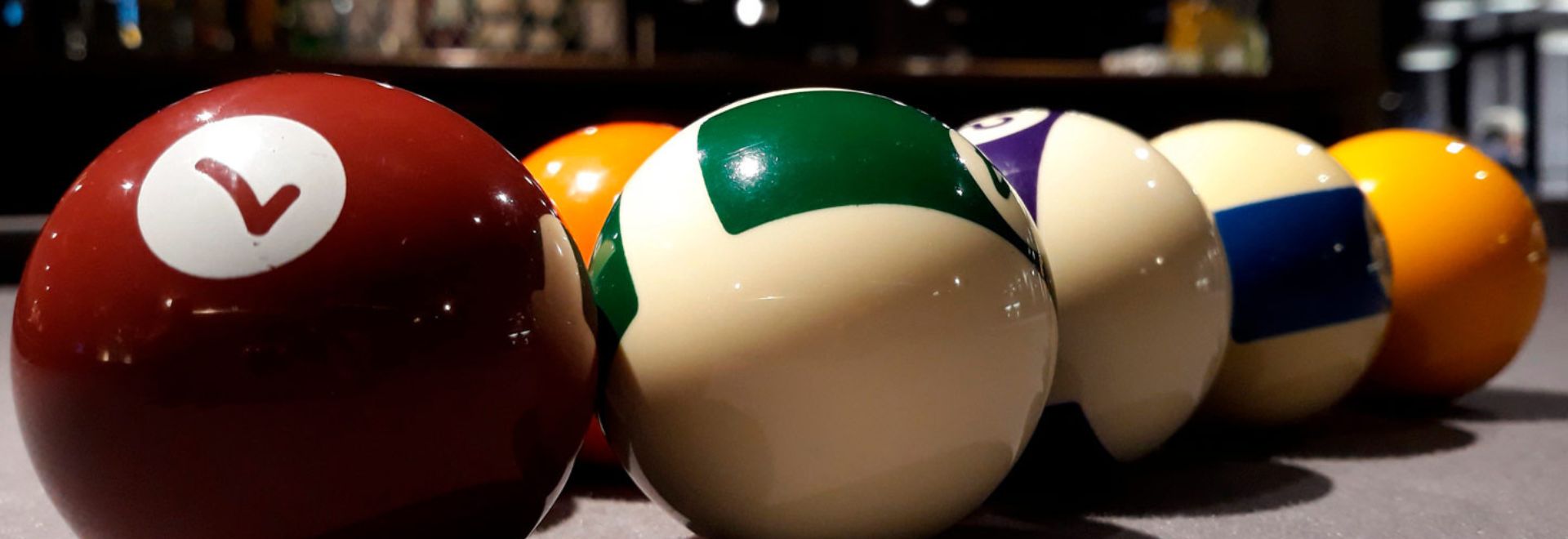  Link Hotel snooker balls