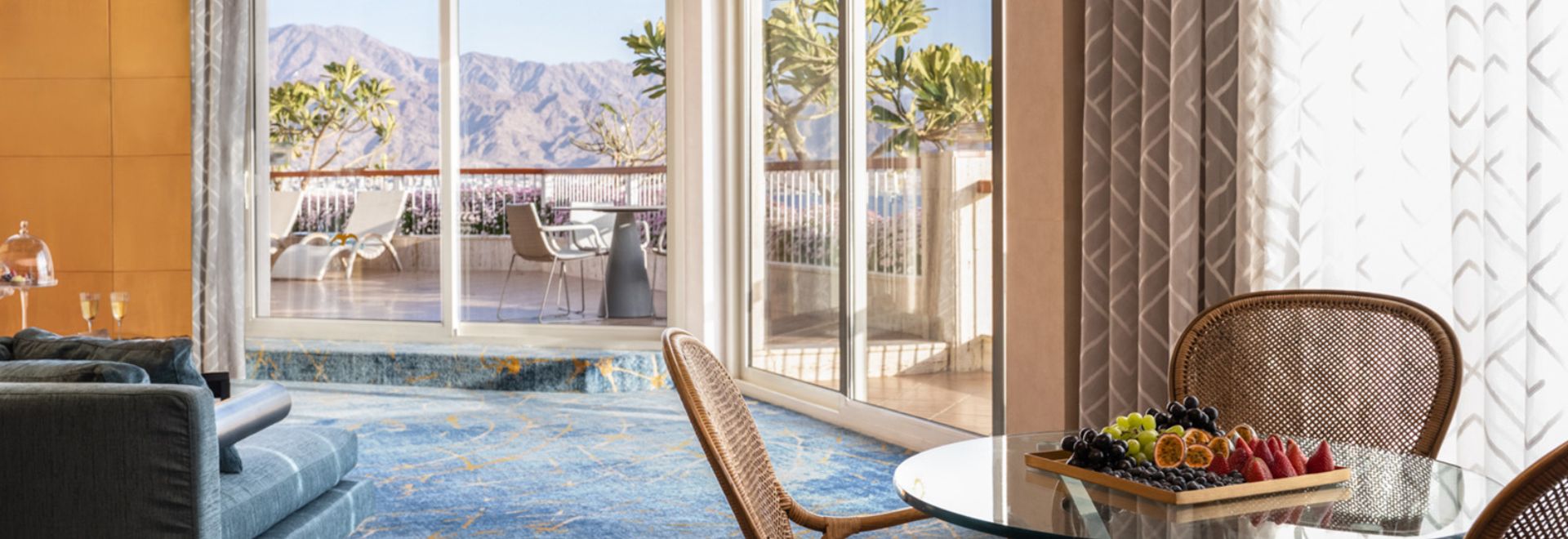 Dan Eilat suite with a view