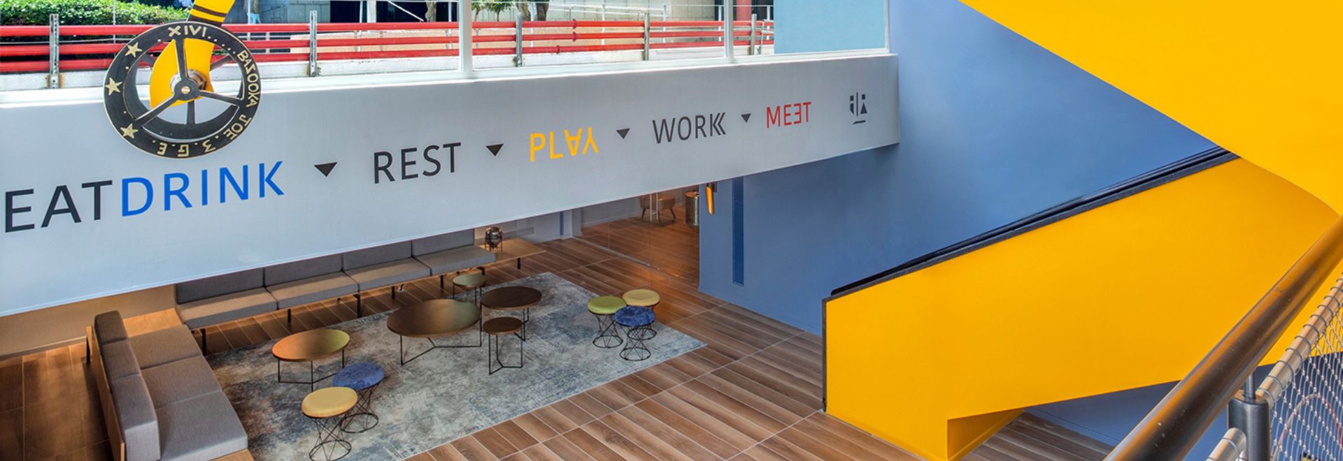  Link Hotel Hub floor