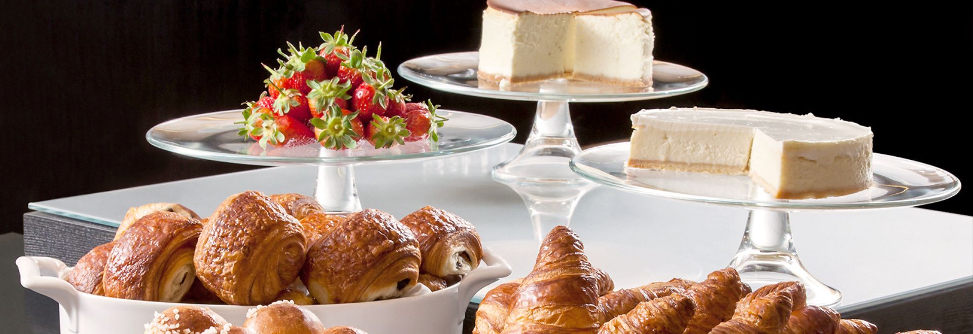  Dan Tel-Aviv breakfast deserts