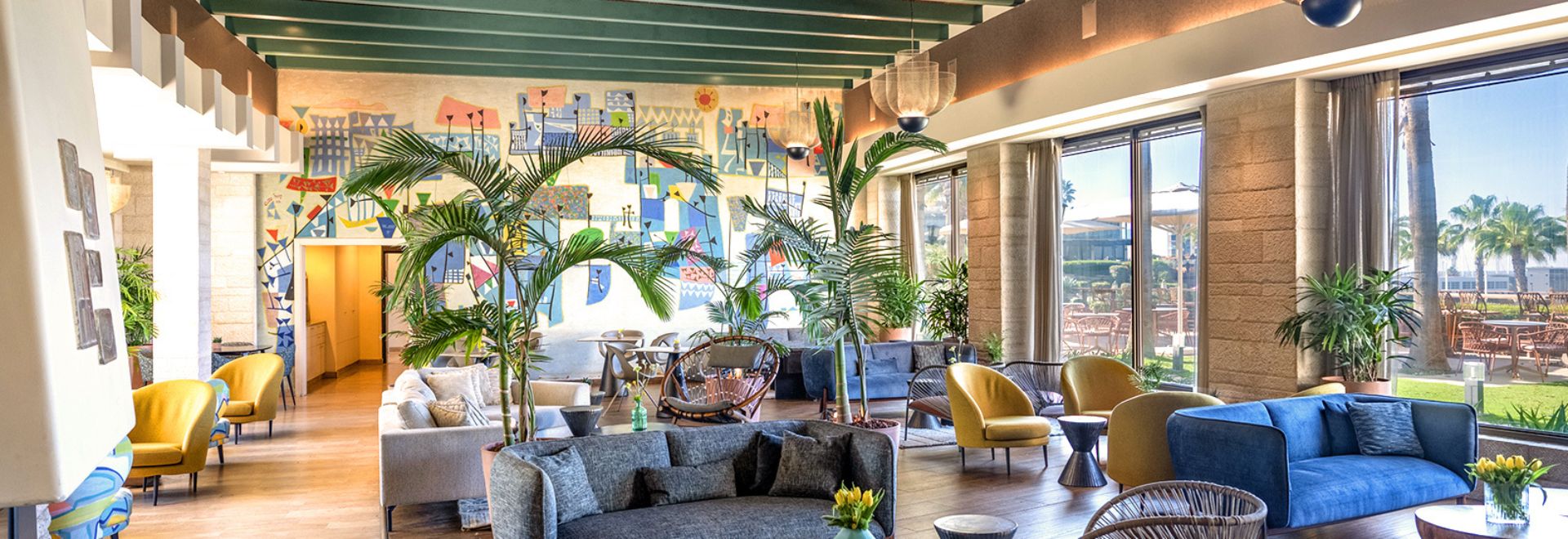 Dan Accadia lobby