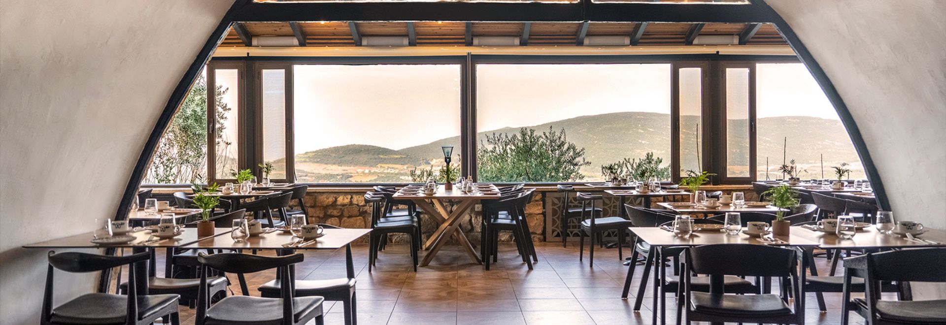 Ruth Safed dining room