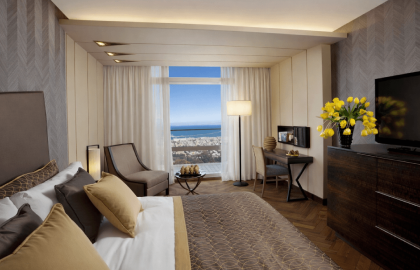 Executive Bay View Room picture