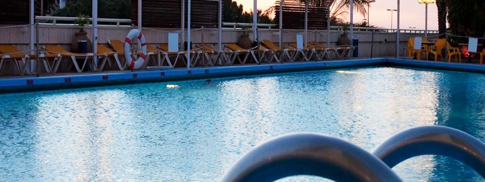 Experience the Dan Panorama Haifa Facilities & Services Dan Panorama Haifa Swimming Pool