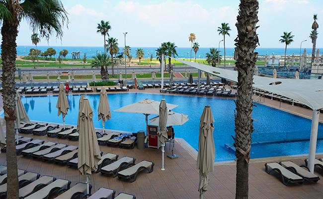 Dan Panorama Tel Aviv Pool Bar