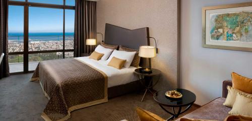 Deluxe Carmel View room picture