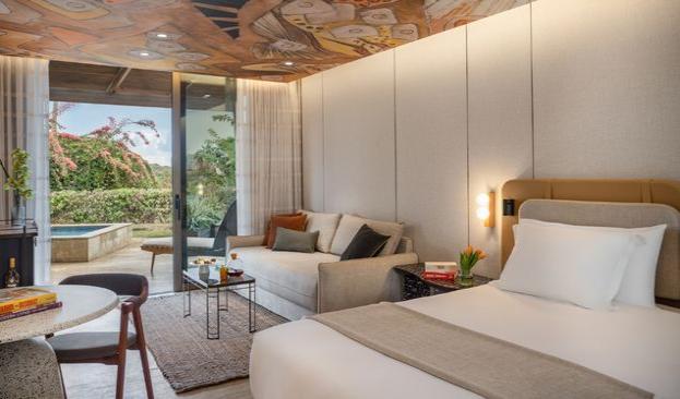 Garden Room with Outdoor Bathtub