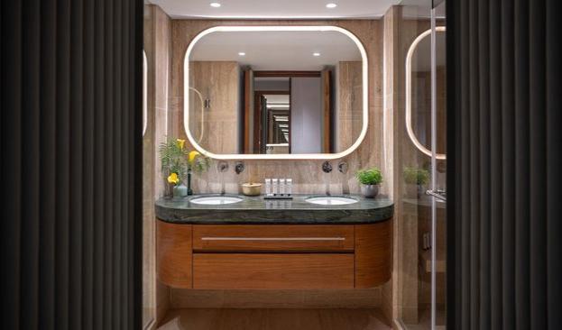 Garden Room with Outdoor Bathtub