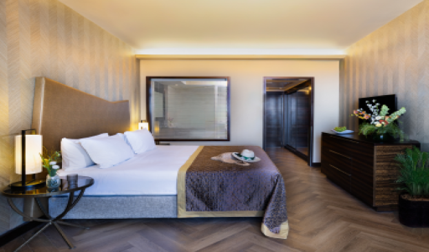 Executive Bay Triple Room picture