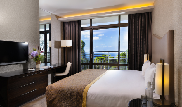 Deluxe Bay View Room Picture