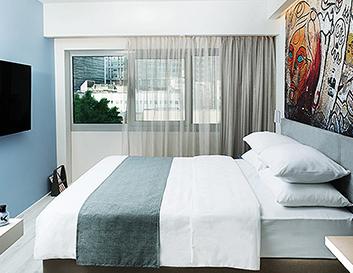 queen room