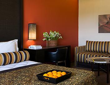 Superior Quadro Room picture