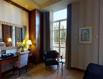 Deluxe New City Room picture