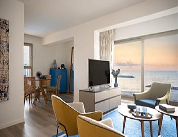 Deluxe main building suite