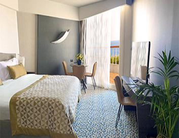 Quadro Room