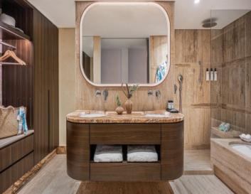 Garden Room with Outdoor Bathtub