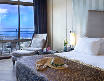 Executive Carmel & Sea View Triple Room picture