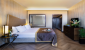 Executive Carmel & Sea View Triple Room picture